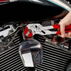 Knipex 86 05 250 Lock Button Waterpump Slip Joint Pliers 250mm (52mm Capacity) -Pro Tools Shop 86052507 scaled 1