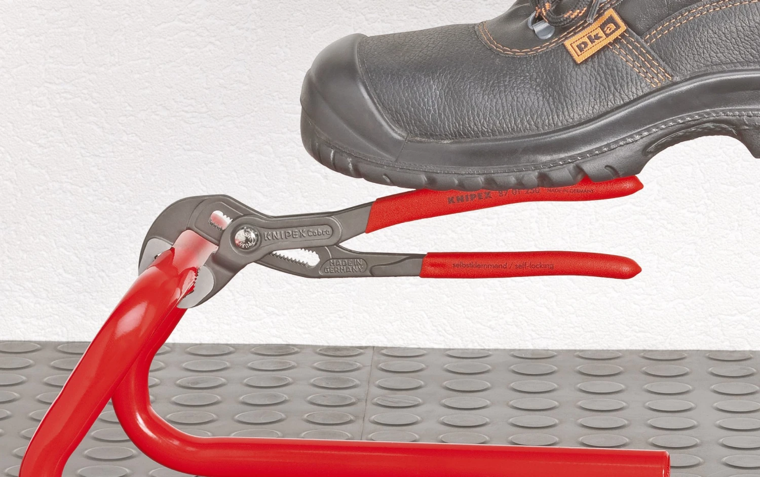 Knipex 87 02 180 Cobra® Hightech Waterpump Pliers Multi-Component Grips 180mm 5 Knipex 87 02 180 Cobra® Hightech Waterpump Pliers Multi-Component Grips 180mm - Image 5